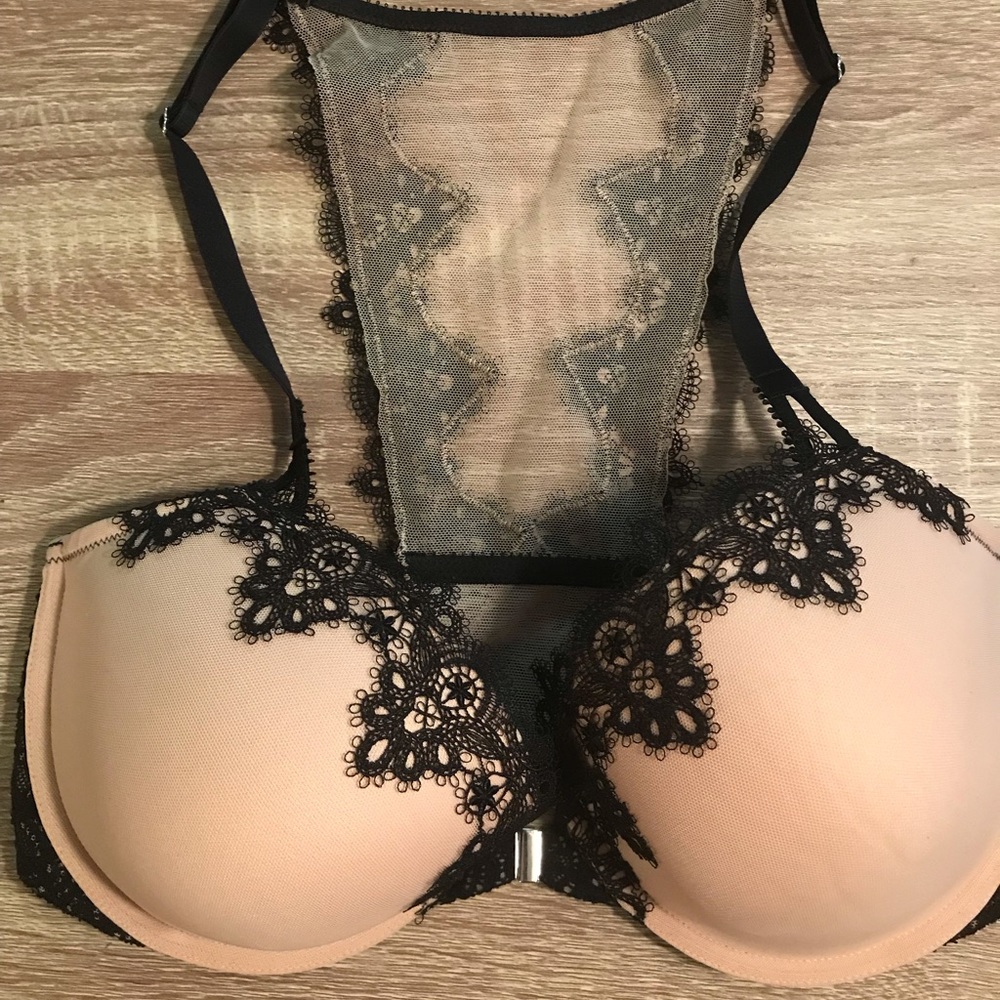 Front Clasp Victoria’s Secret Bra 34DD